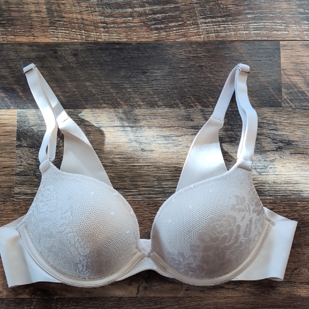 Ultra Comfy Push Up Lace Bra